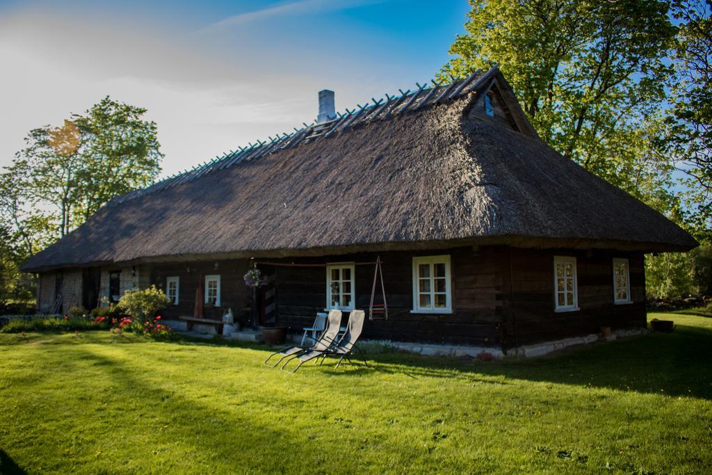 Kuusetuka Tourism Farm Villa Pahkla ภายนอก รูปภาพ