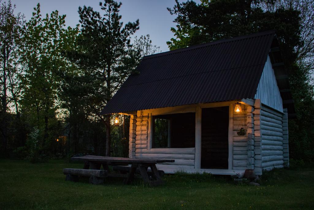 Kuusetuka Tourism Farm Villa Pahkla ภายนอก รูปภาพ